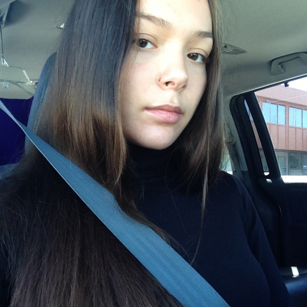 Meet your Posher, Carlee